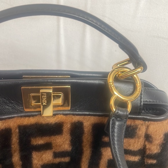 ❌SOLD❌ FENDI Mini Sheepskin Peekaboo🤎 - Picture 13 of 14